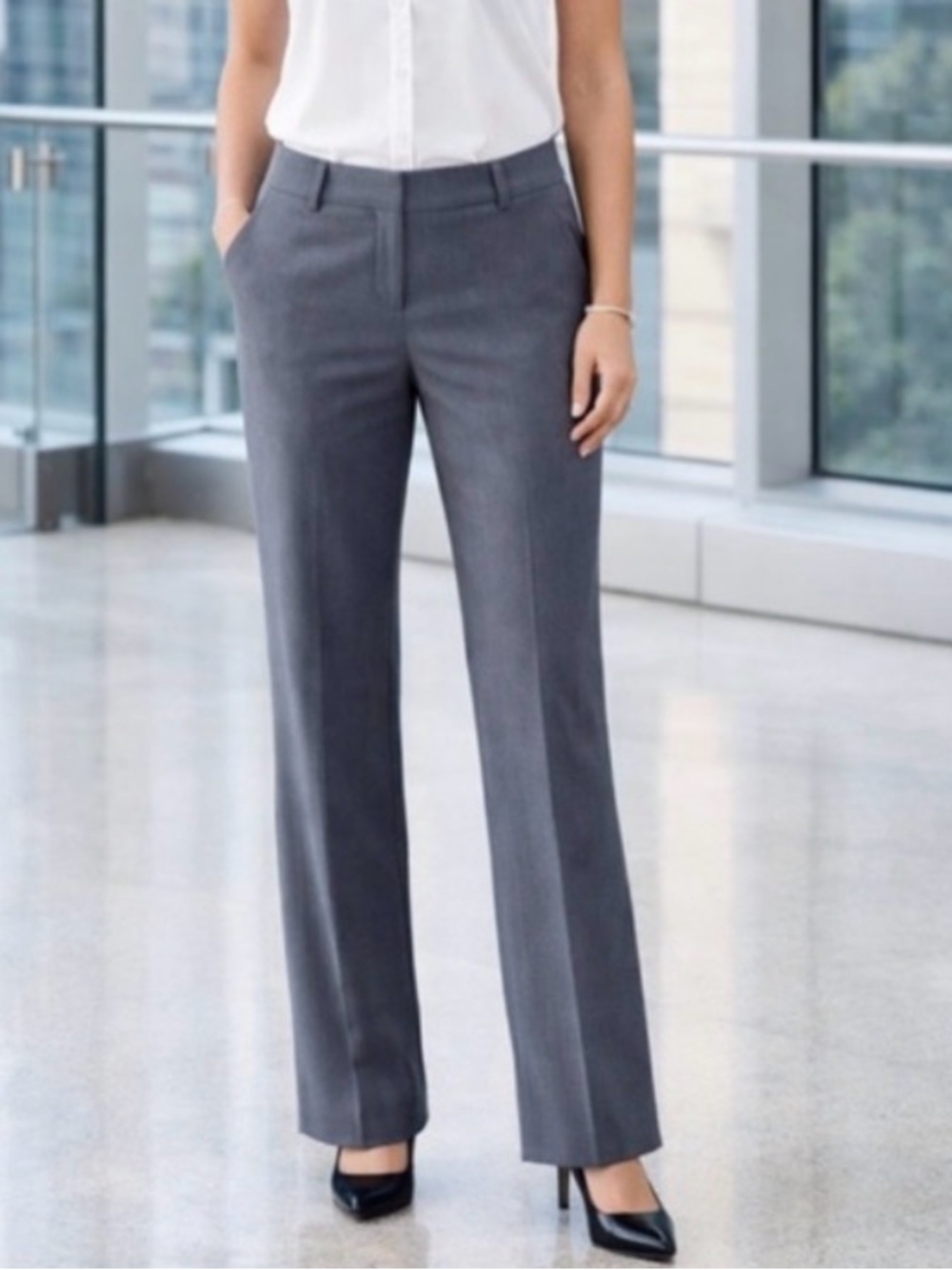 Daisy Fuentes Women's Old money Classic Gray Straight-Leg Trousers